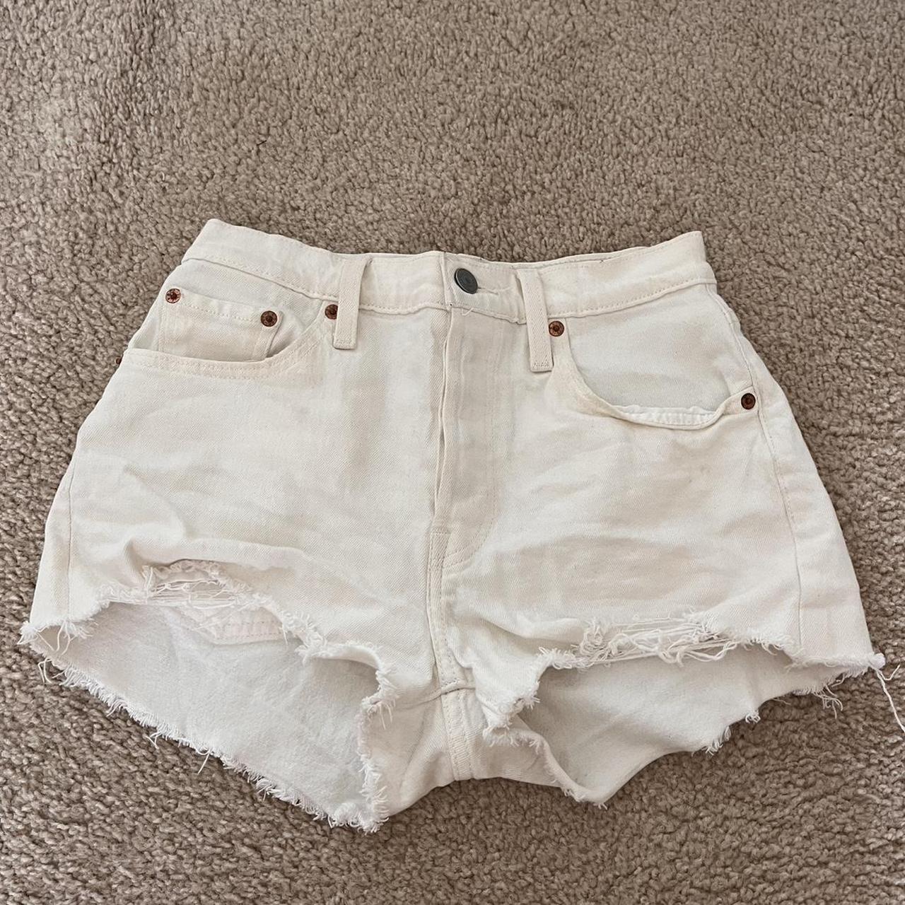 Levi's Women's Shorts - White - 25" – High rise w… - image 1