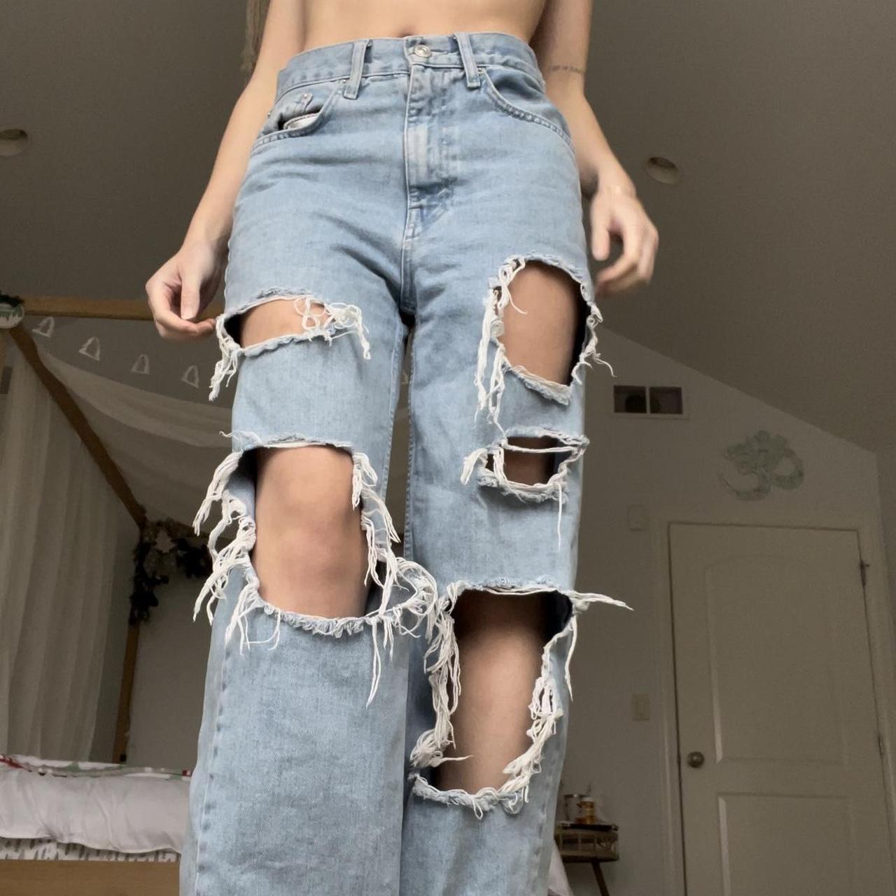 URBAN OUTFITTERS baggy ripped jeans - Depop