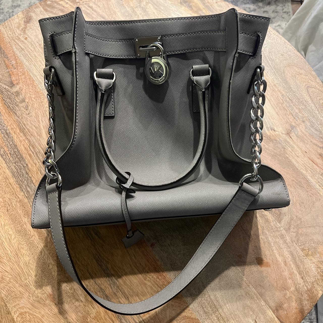 Michael Kors handbag for women Sheila satchel medium, Black 35S3S6HS2L-001  - AllGlitters