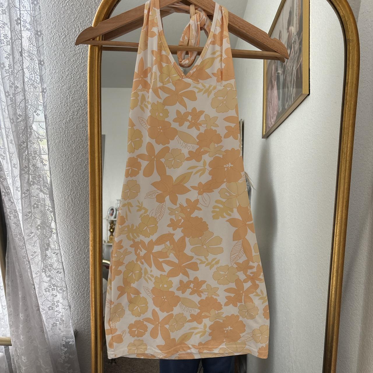 item listed by papillonscloset