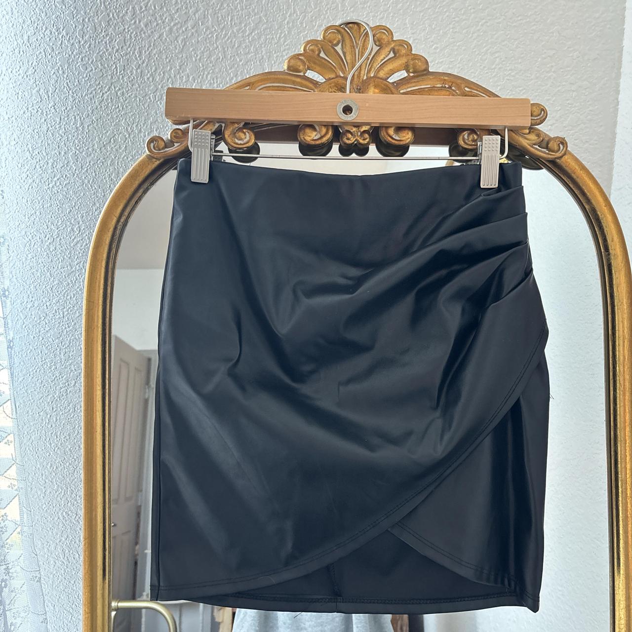 item listed by papillonscloset