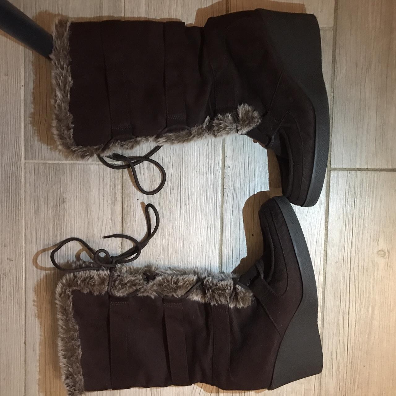 Chocolate brown fur trim platform boots Absolute Depop