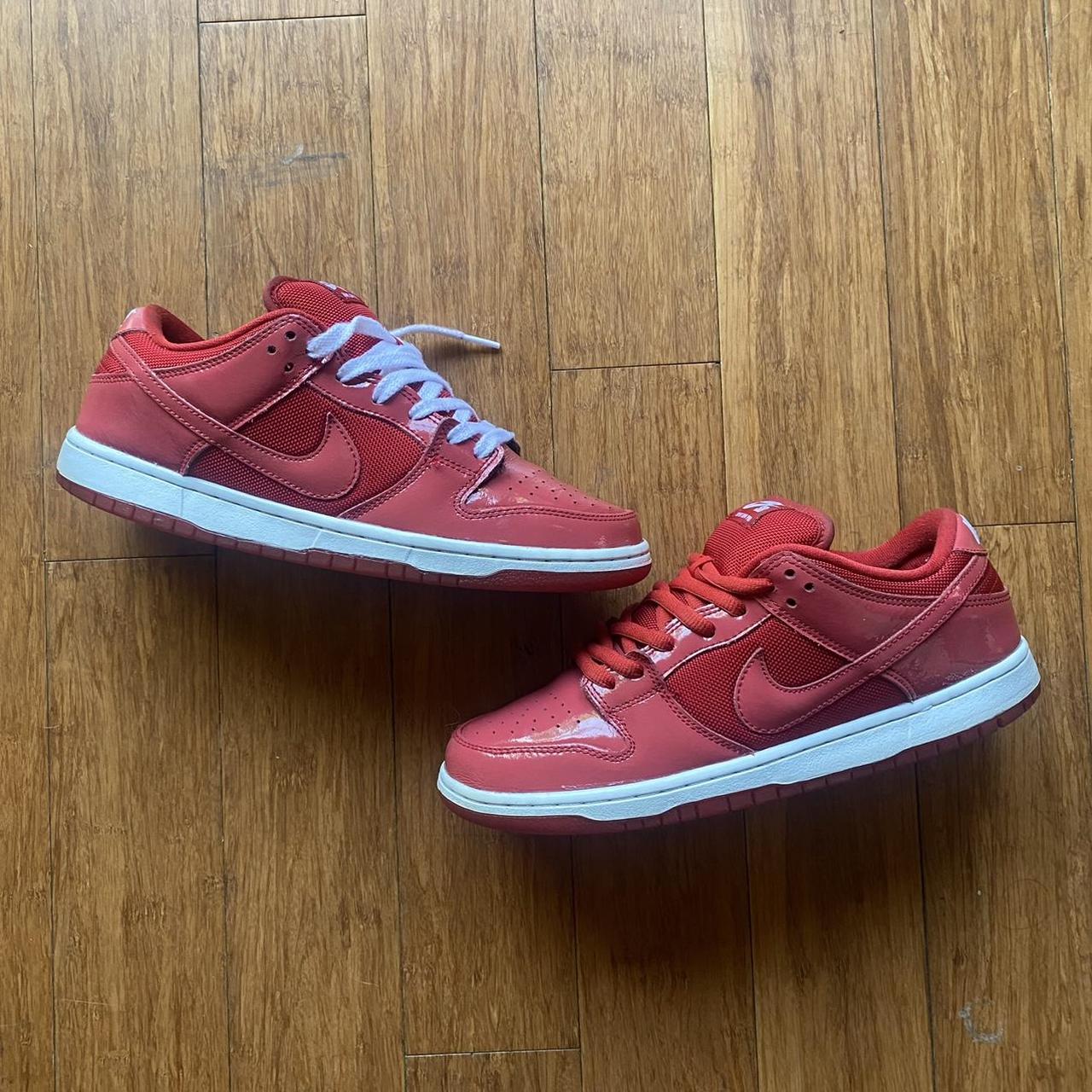 dunk sb red