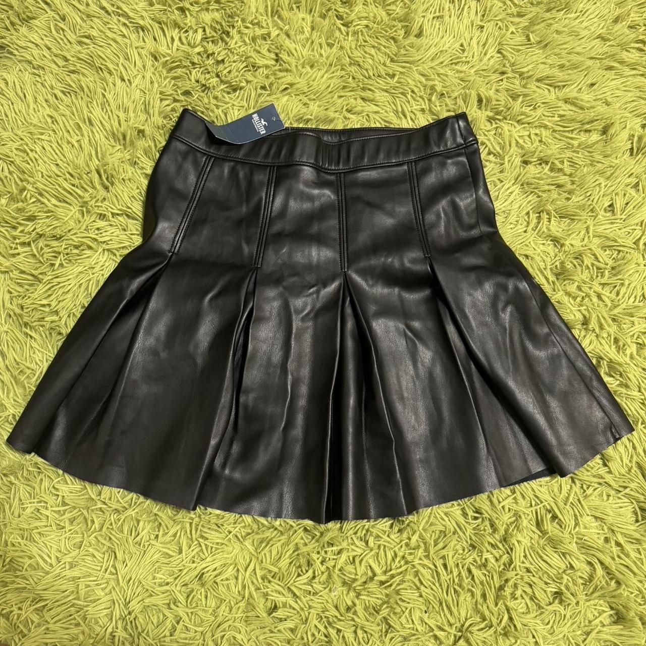 Black leather skirt hollister best sale