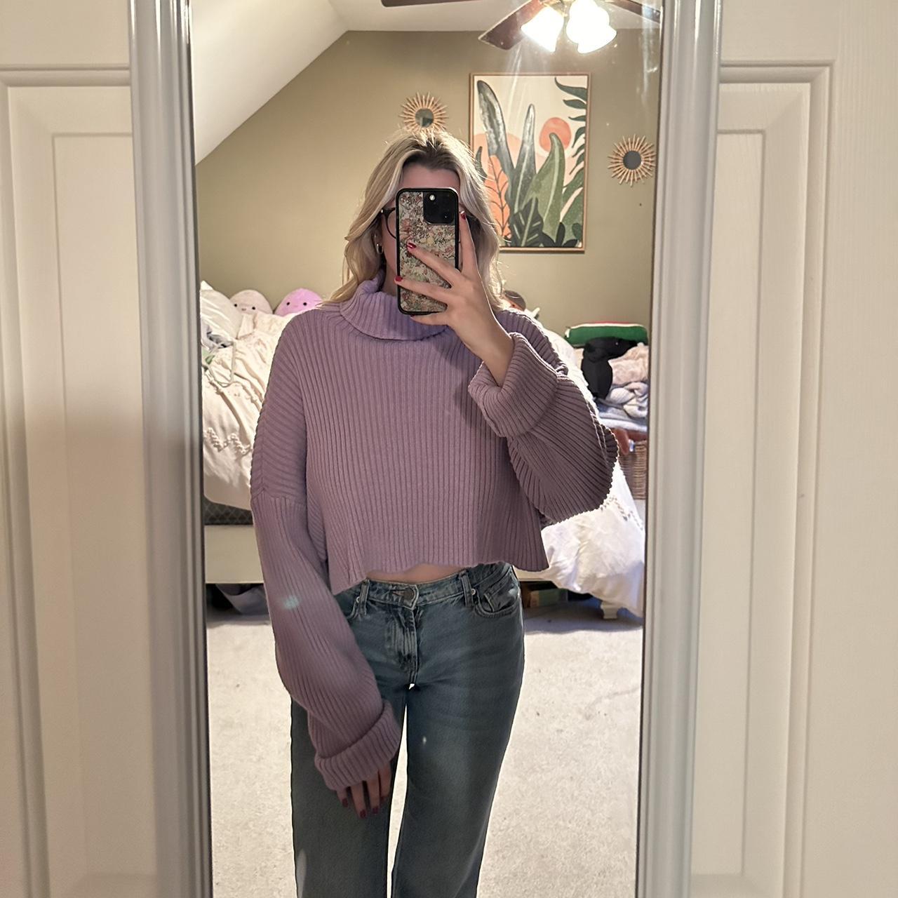 Super cute light purple cropped turtleneck