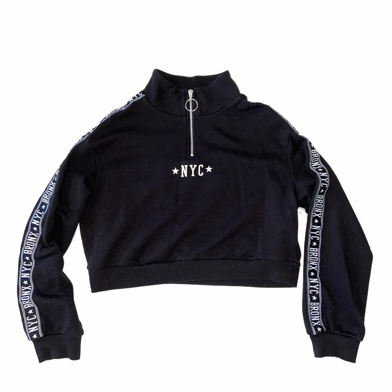 H&M Women's Black and White Sweatshirt Depop