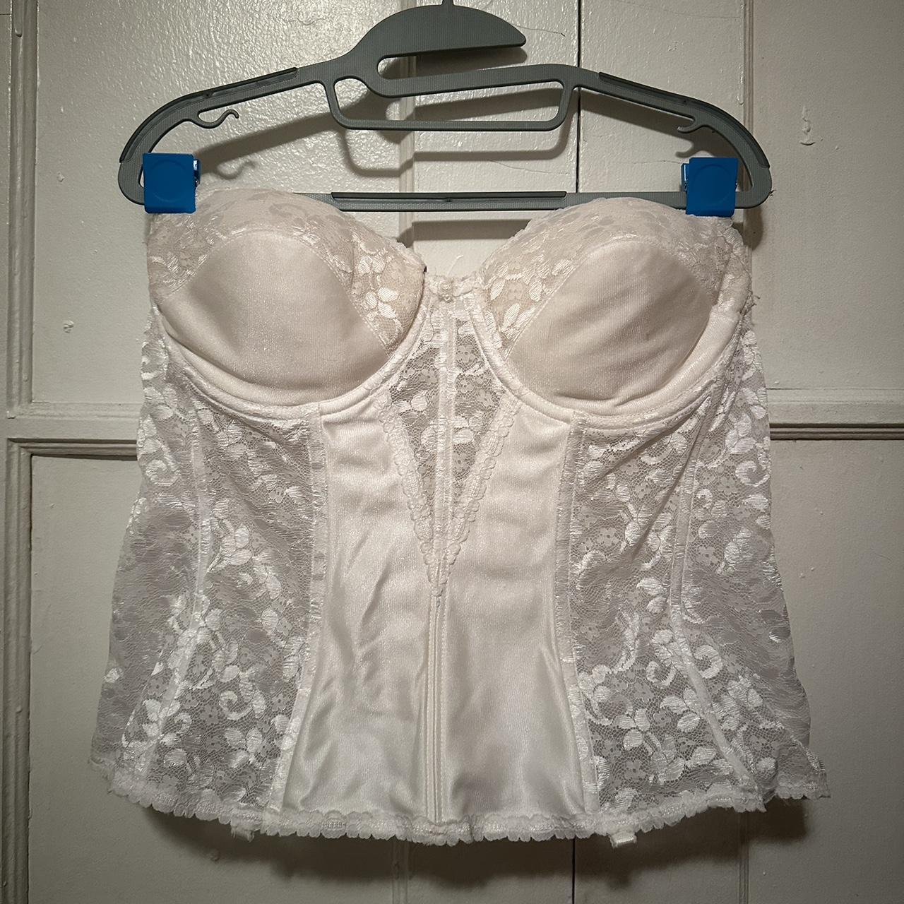 beautiful vintage lace cream Carnival corset 🤎 size: - Depop