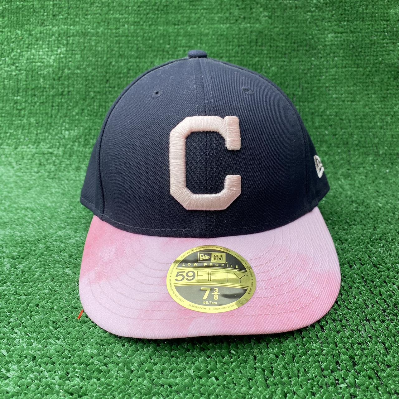 New era Cleveland Indians Fitted Hat size 7 - Depop