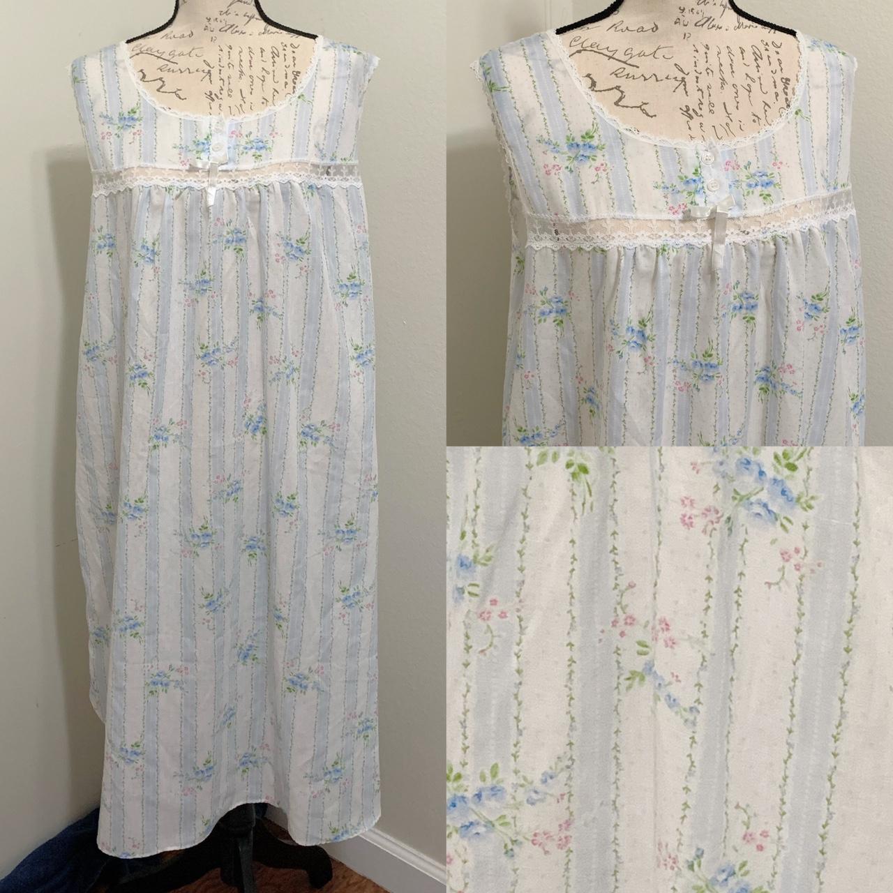 Character Women's Blue and White Dress (5)