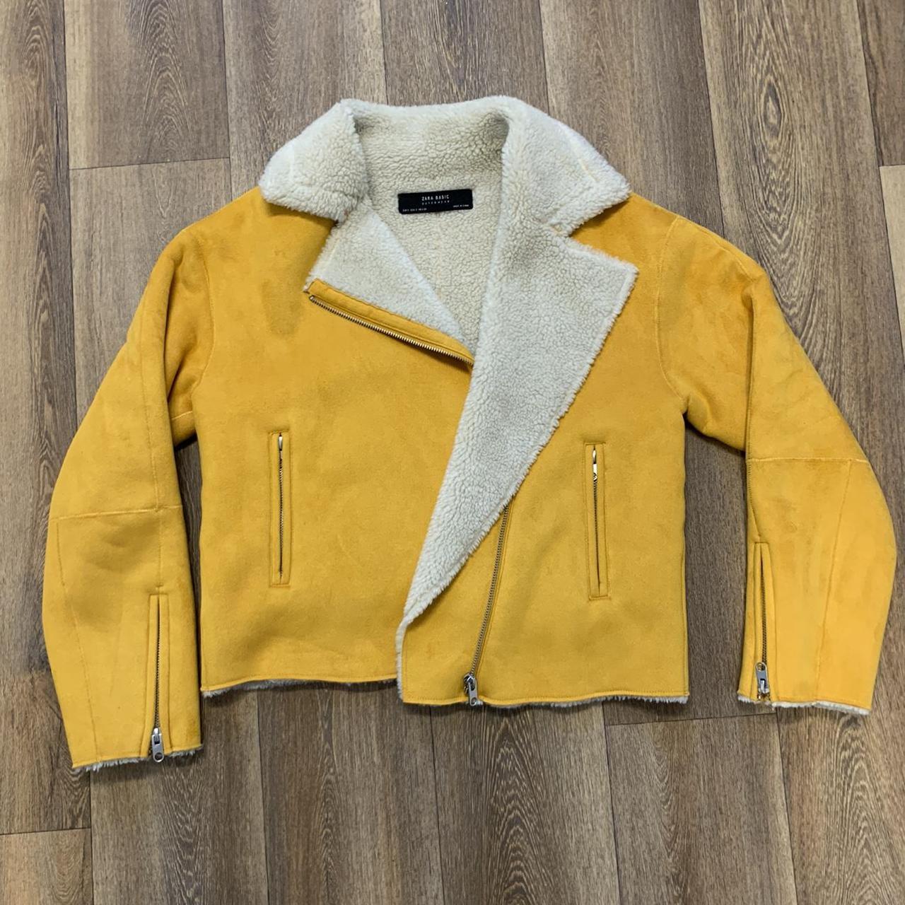 Zara Women's Orange and Cream Jacket | Depop