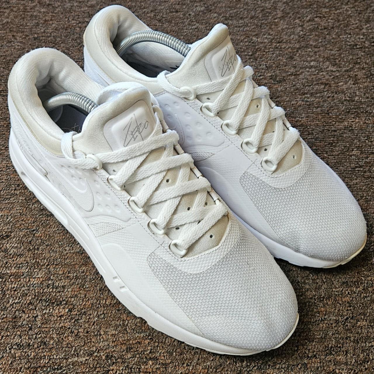 Nike zero essential white hotsell