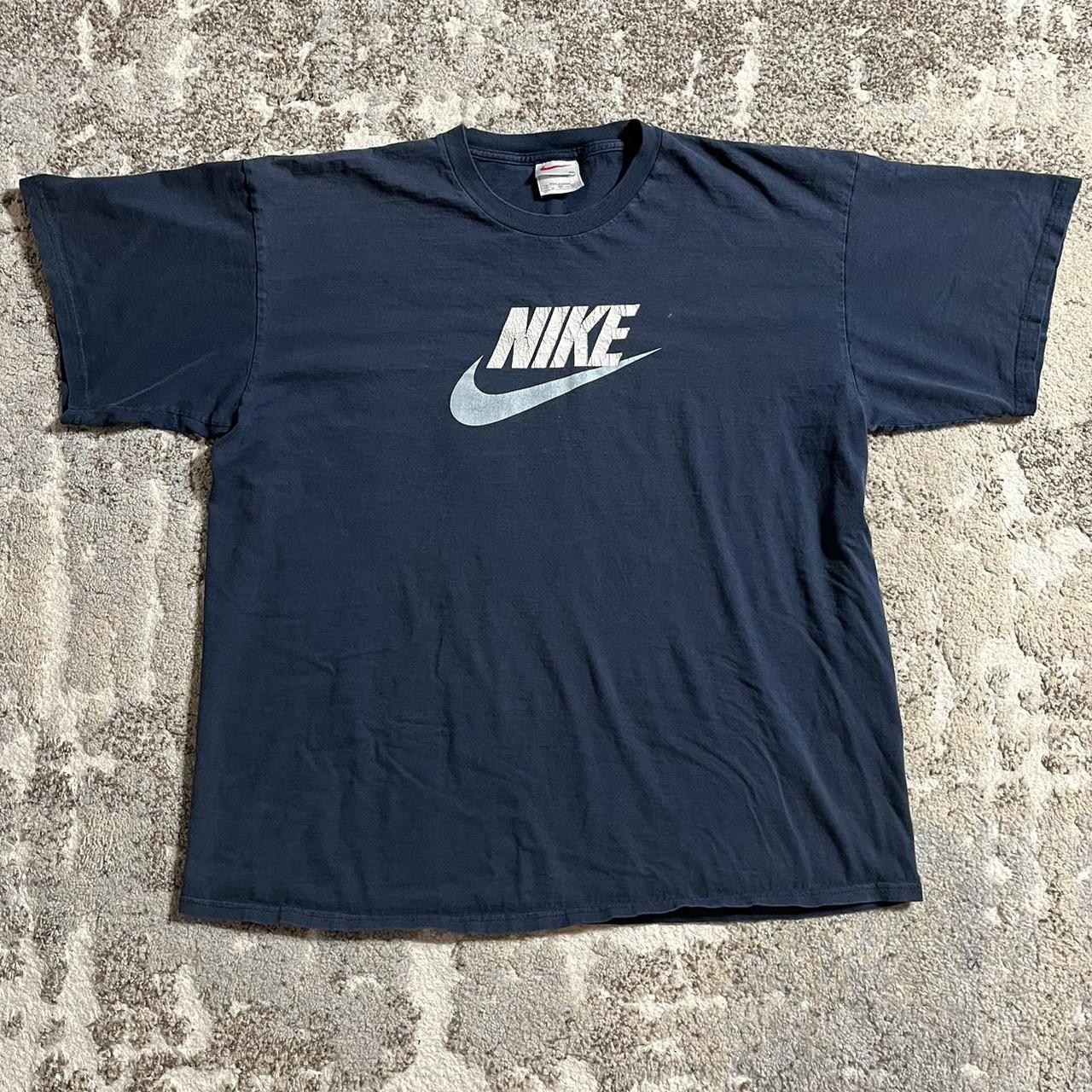 Nike Men's T-shirt | Depop