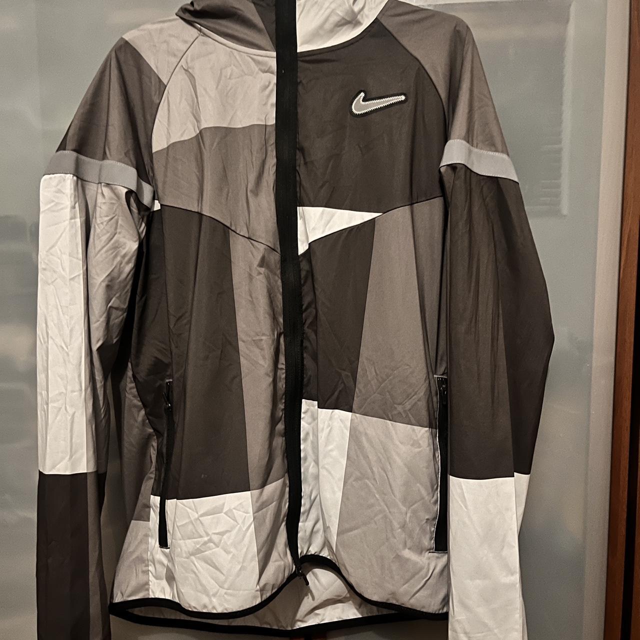 rare nike windrunner