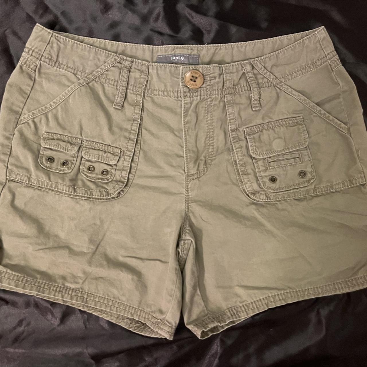 Apt. 9 Women's Khaki and Green Shorts | Depop