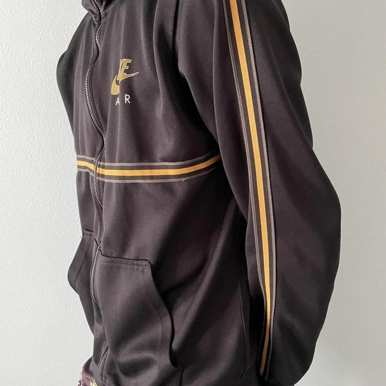 Nike metallic gold discount hoodie