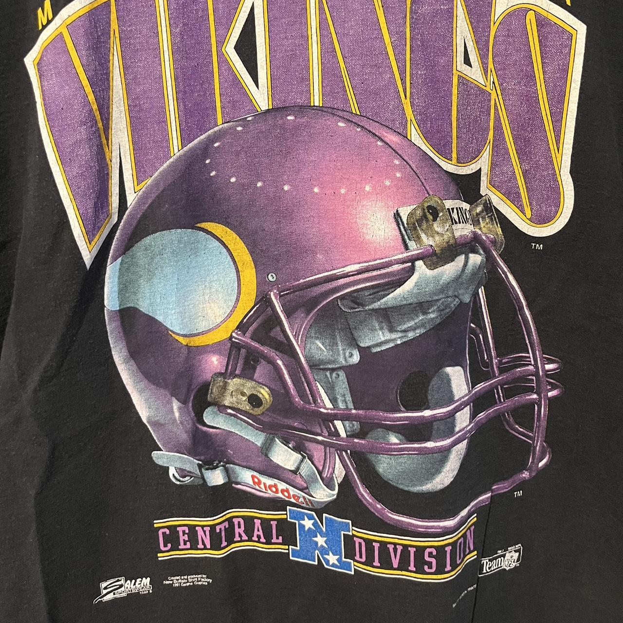 Basic Minnesota Vikings Tee.  Great condition, No - Depop