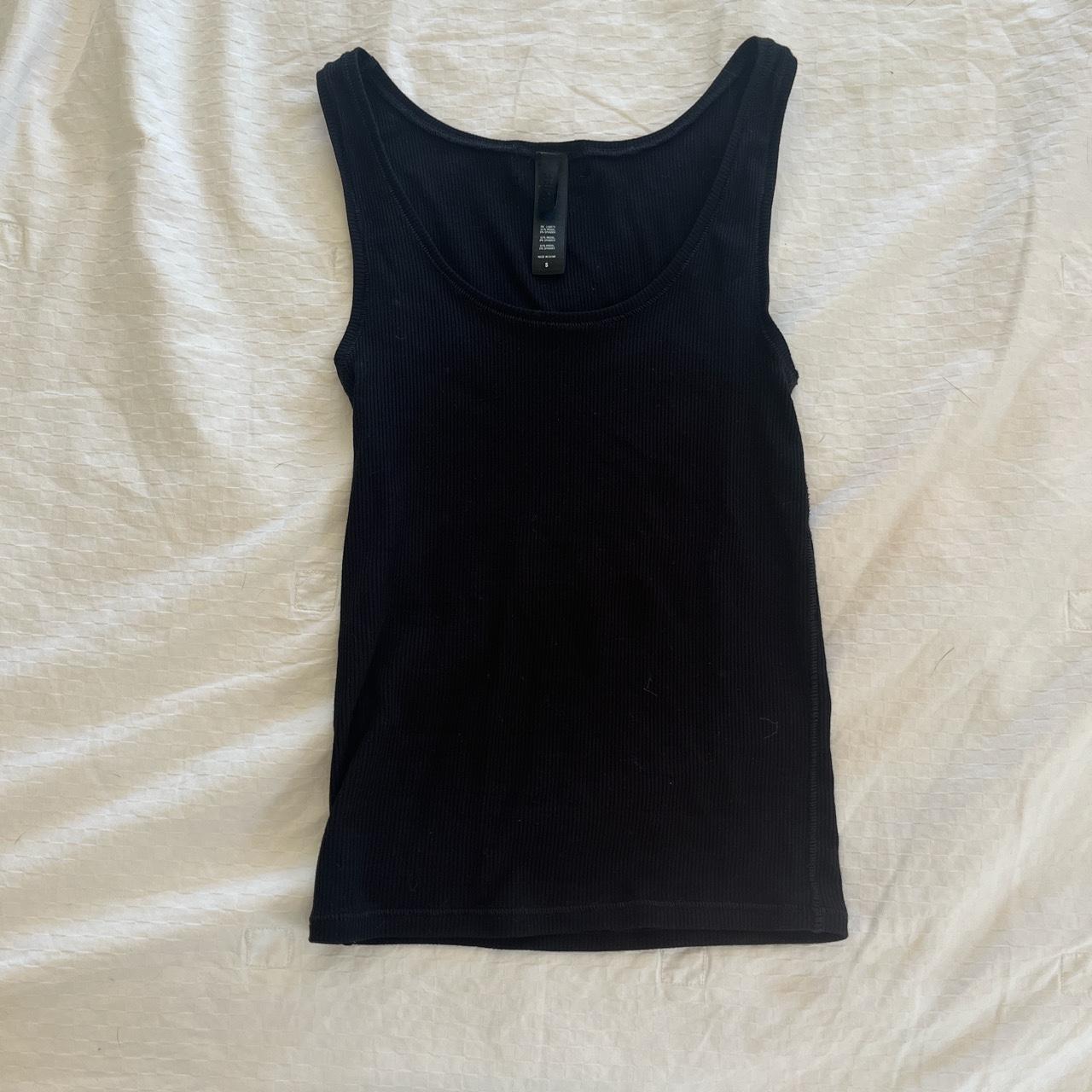 Skims everyday black tank Size sm can fit XS.... - Depop