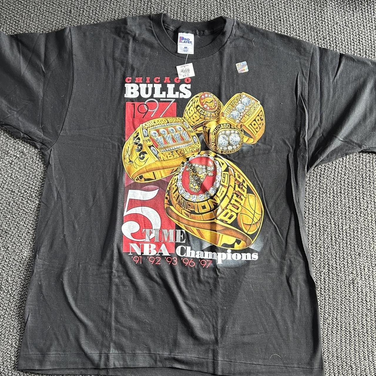 Vintage deals 1996 Pro Player Chicago Bulls Championship Tshirt