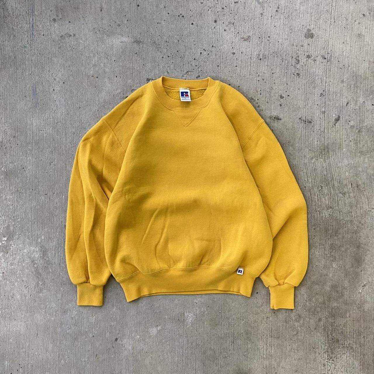 Russell athletic 2024 yellow sweatshirt