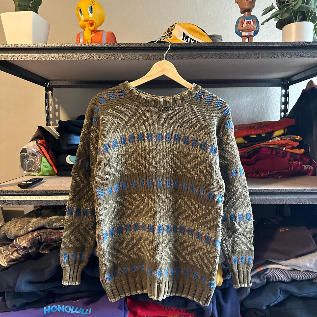 Y2K Vintage LizWear Pattern Sweater ABOUT THE. Depop