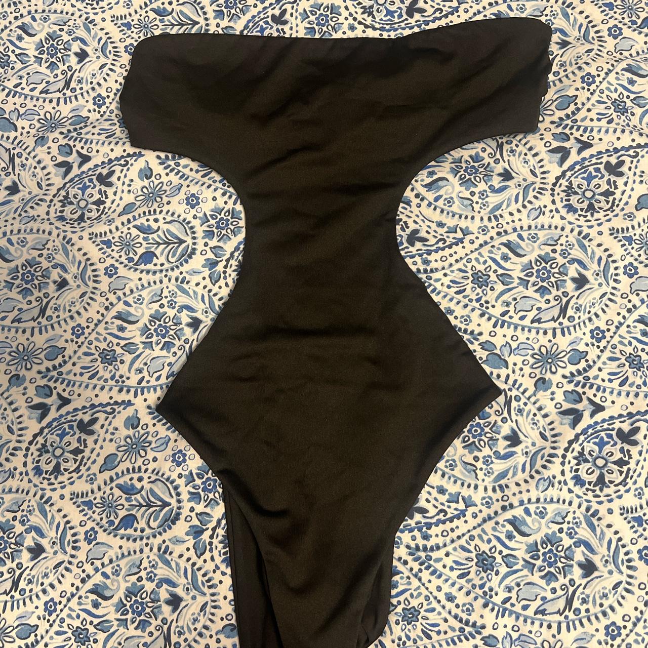 White Fox boutique bodysuit Size medium, never worn... - Depop