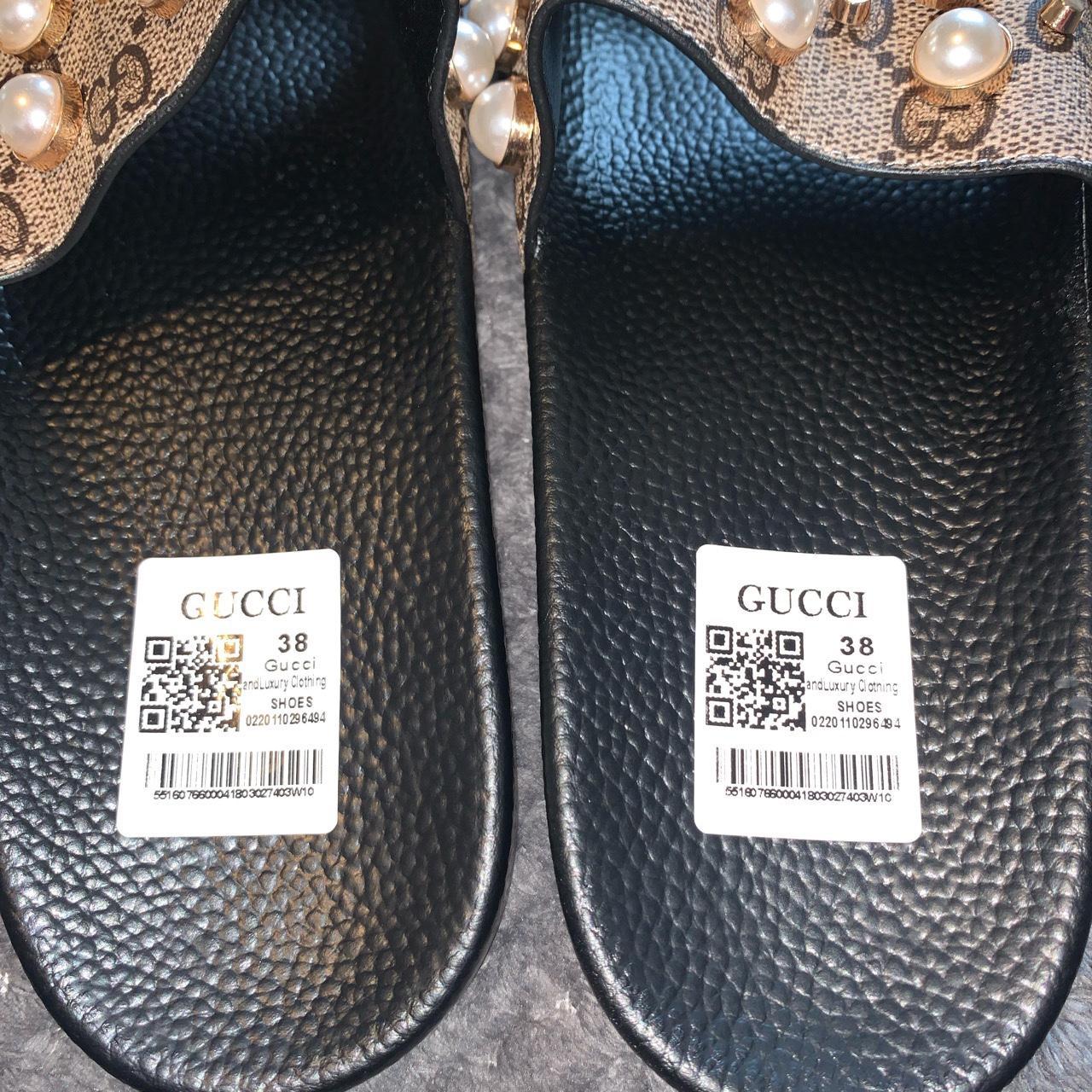 Gucci sliders Never been worn (except for trying on... - Depop