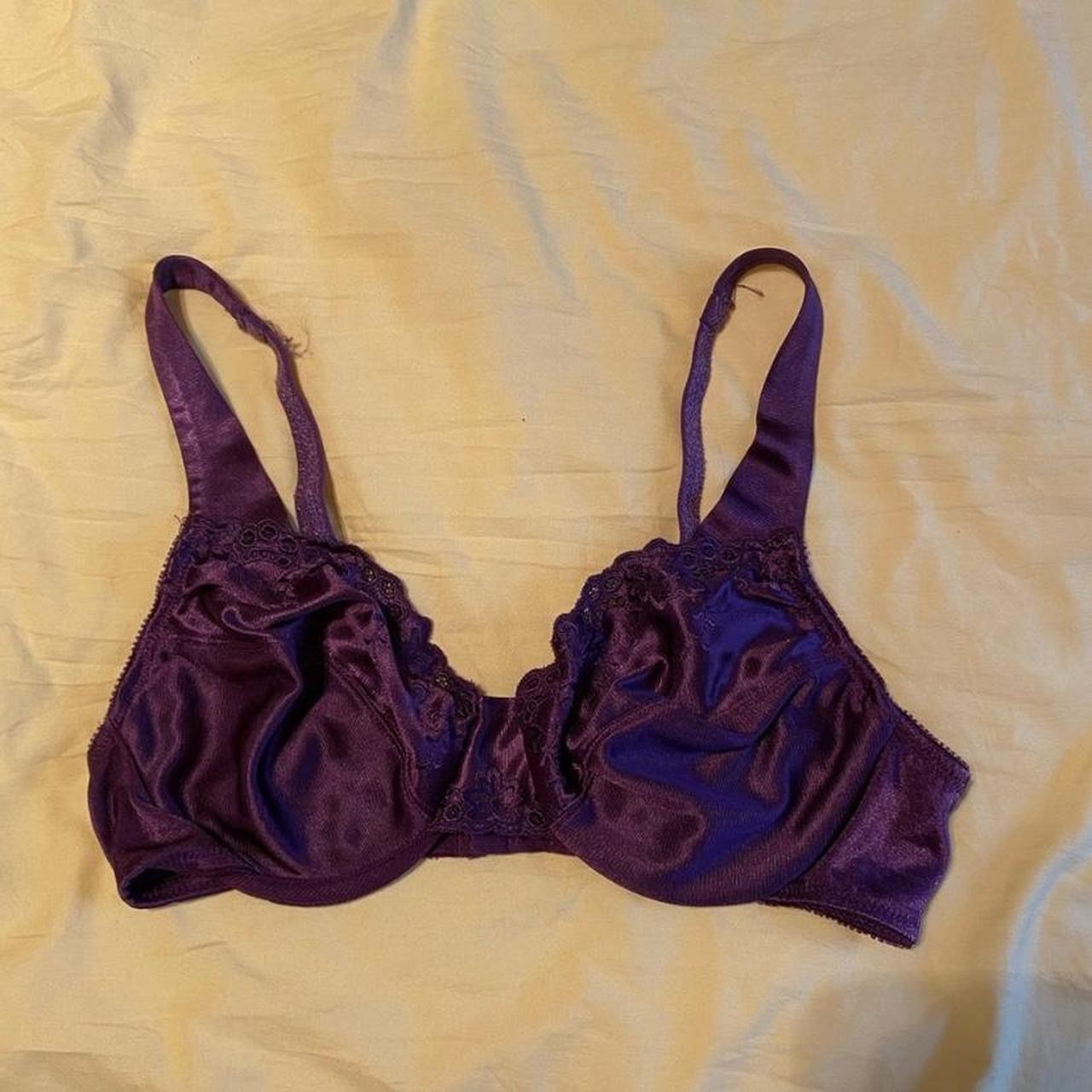 Vanity Fair Women's Purple and Burgundy Bra Depop