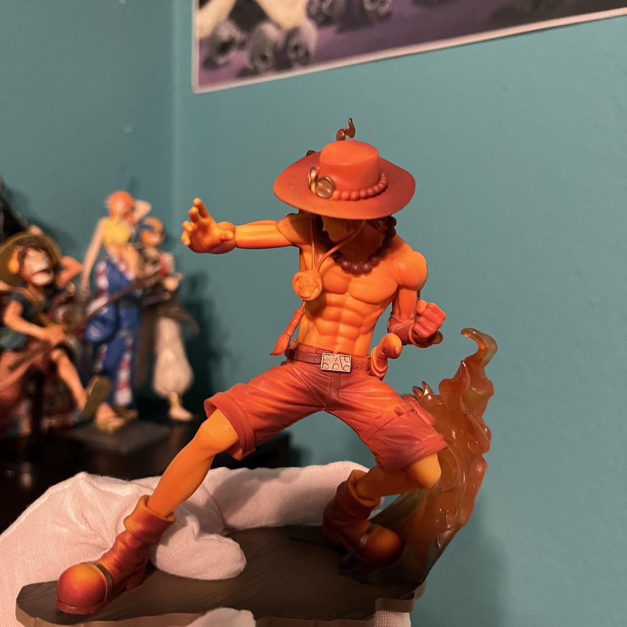 Dents Orange and Red Action-figures-playsets (2)