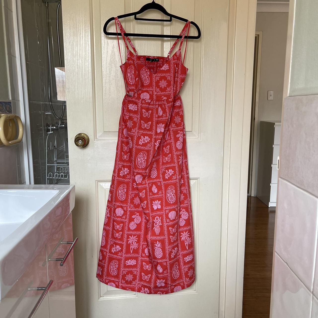 Sportsgirl midi dress size 6 Stretchy material... Depop