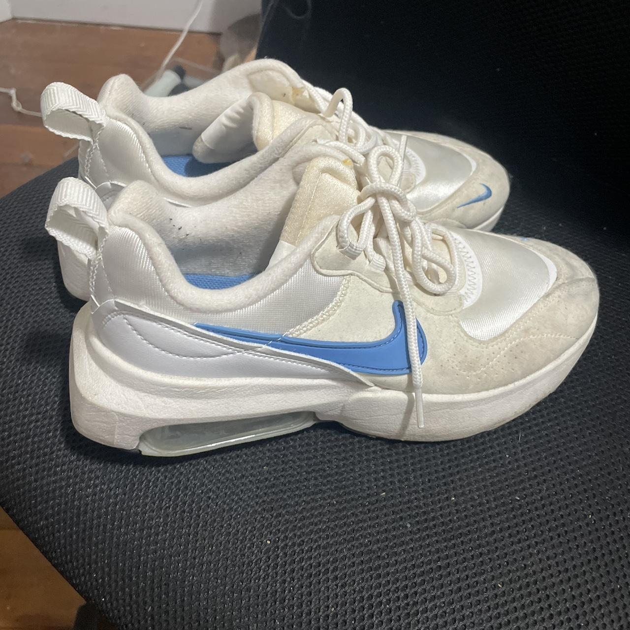 Cream and blue Nikes size w7 Some wear and tear but... - Depop