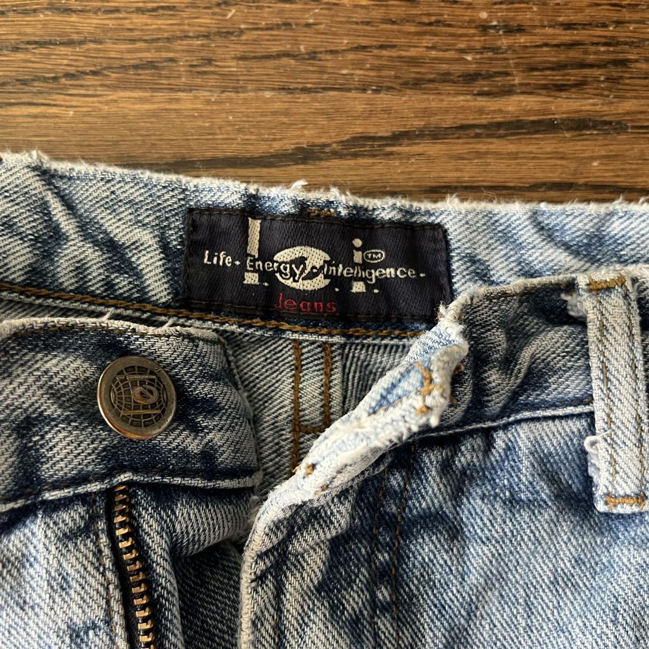 Levi jean shorts - Depop