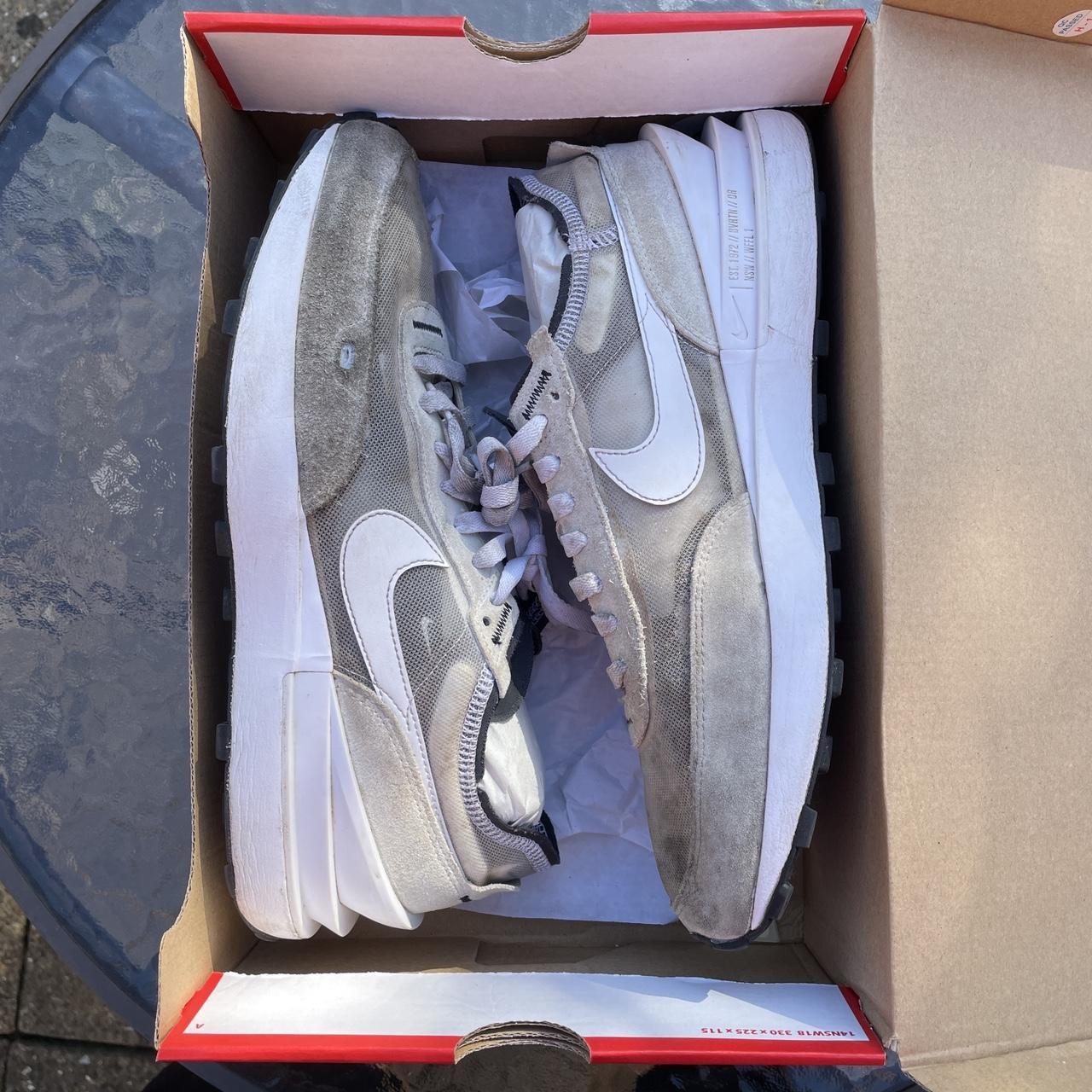 mens nike waffle one
