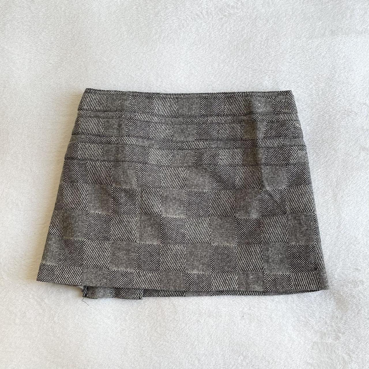 Express brown wool pleated skirt Grey brown semi... - Depop