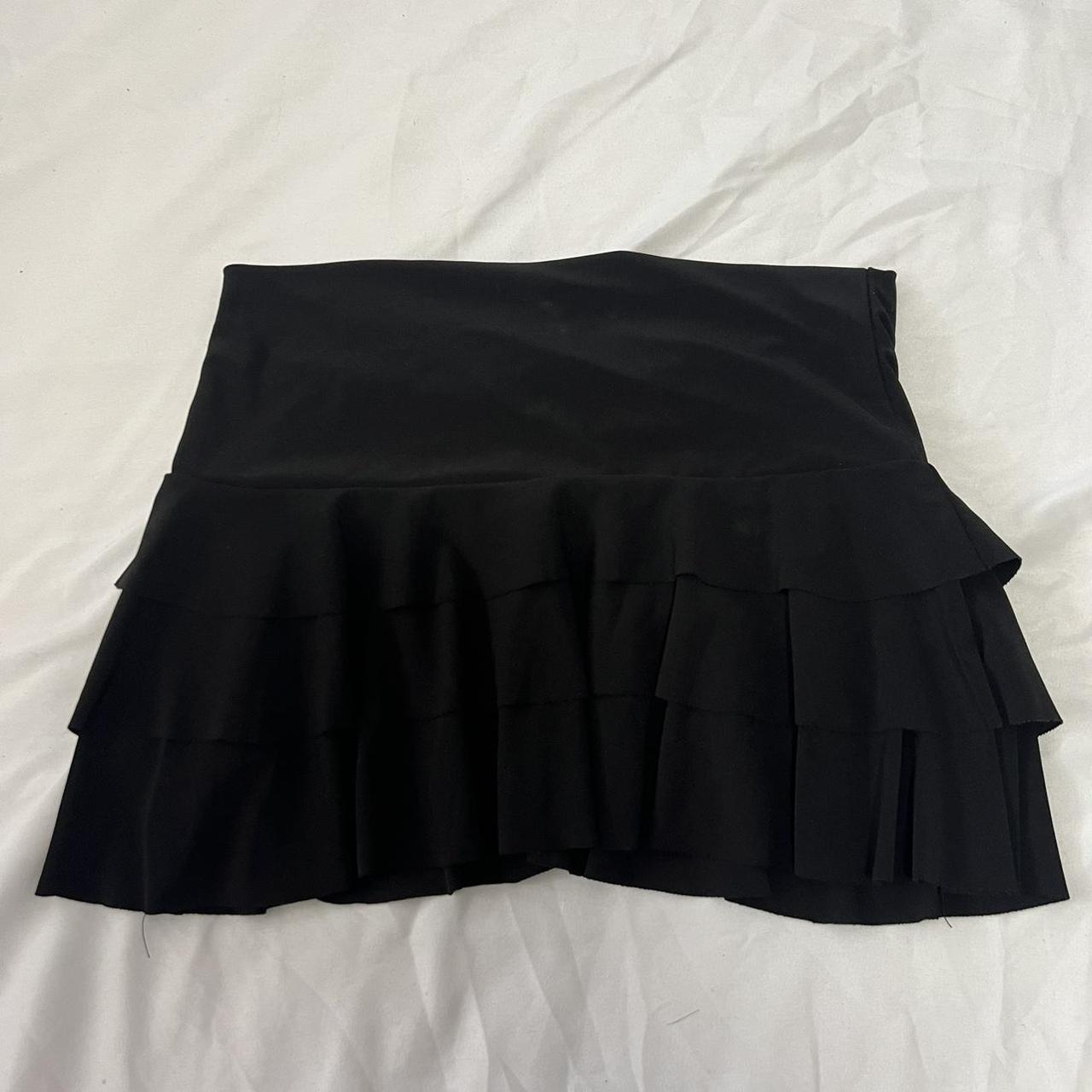 Y2K Black mini skirt 💋💅🏽 •comes as is •open for... - Depop