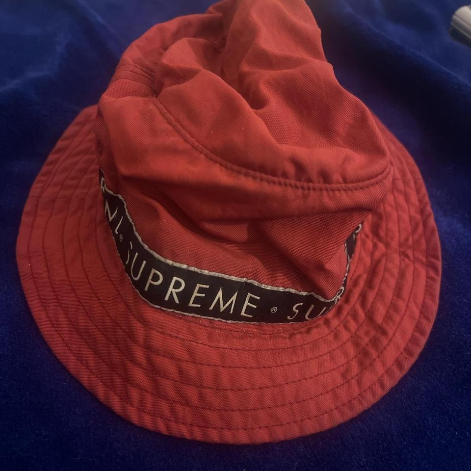 Supreme red hotsell bucket hat