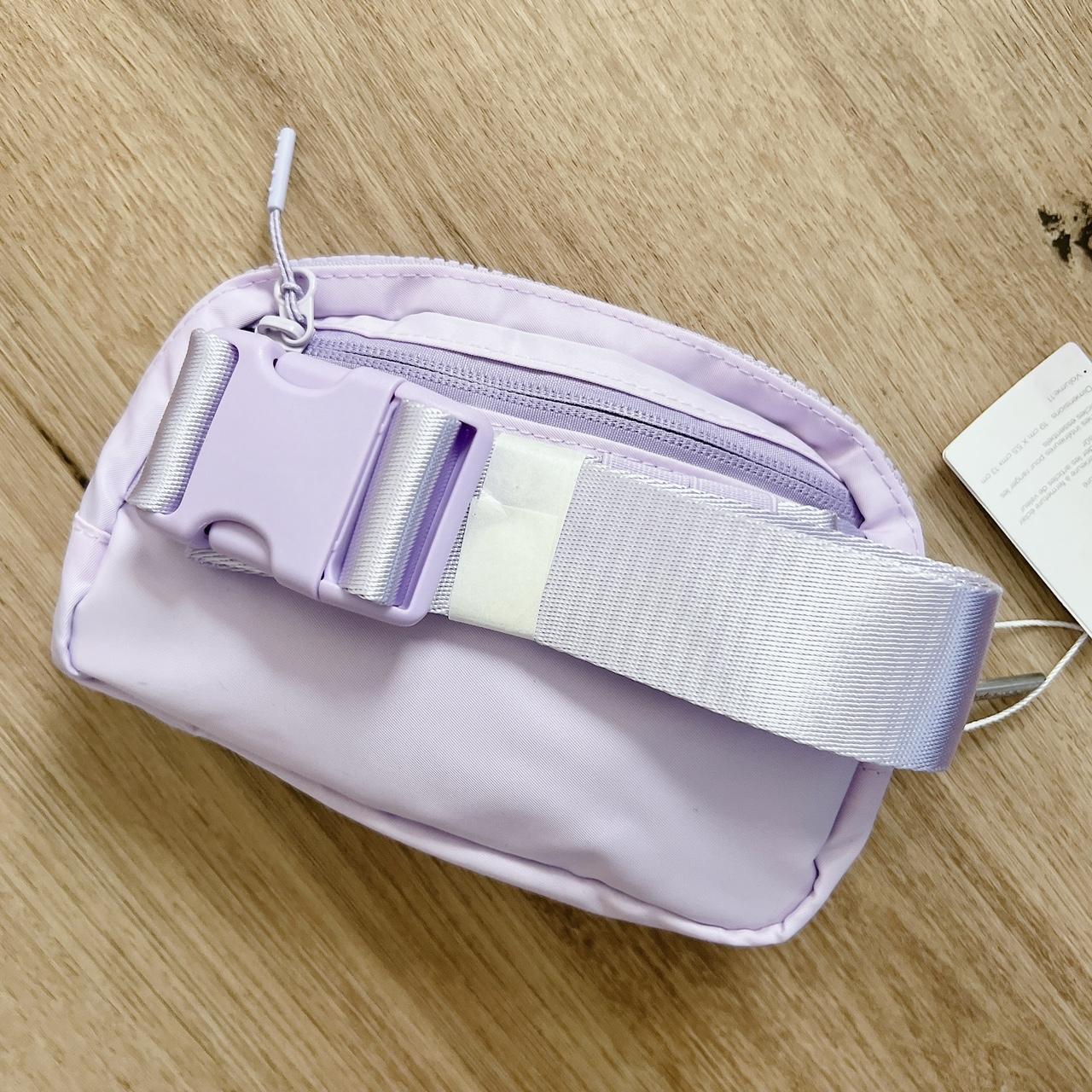 Lululemon purchases Everywhere Belt Bag 1L Lavender Fog