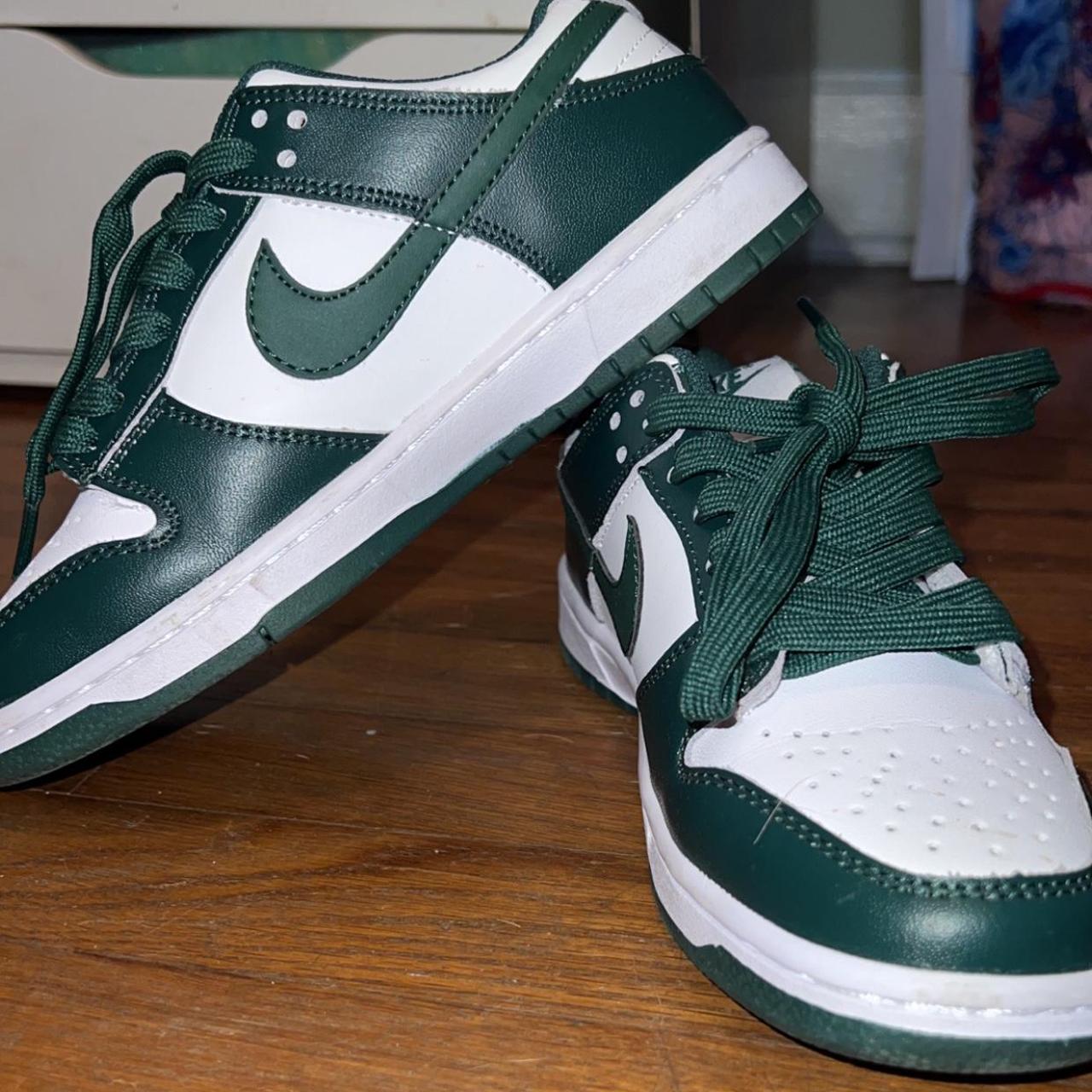womens nike trainers green