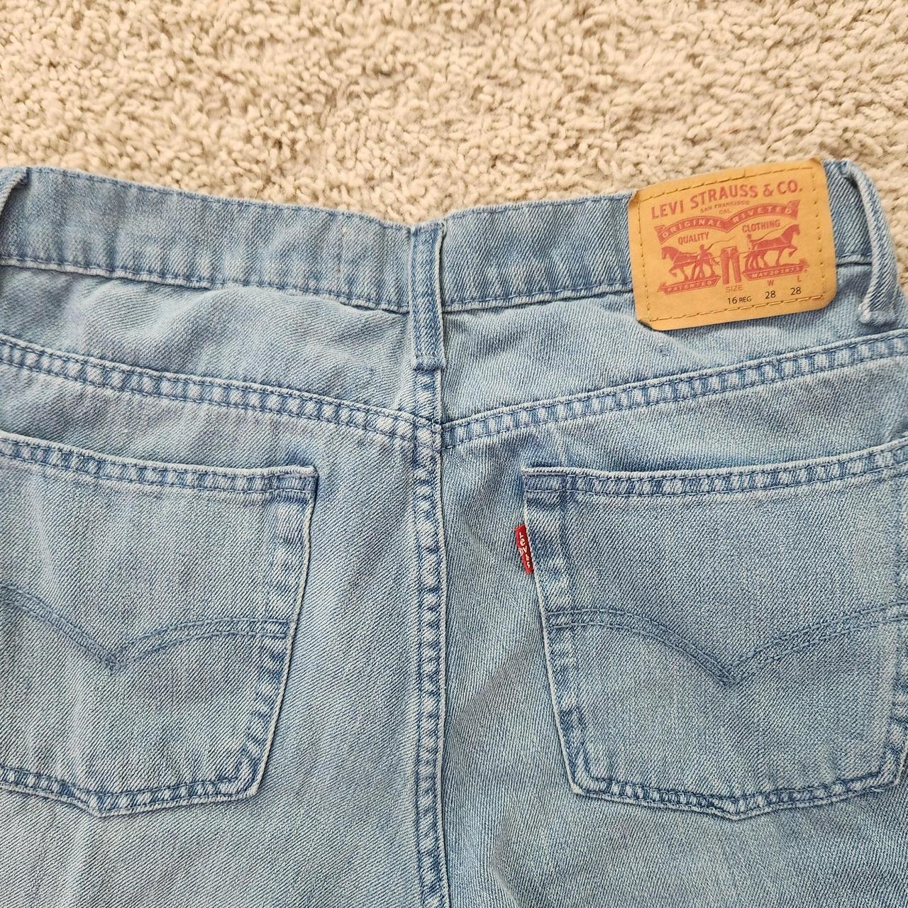 Levis 511 Jeans Light wash vintage Size 28 inch waist - Depop