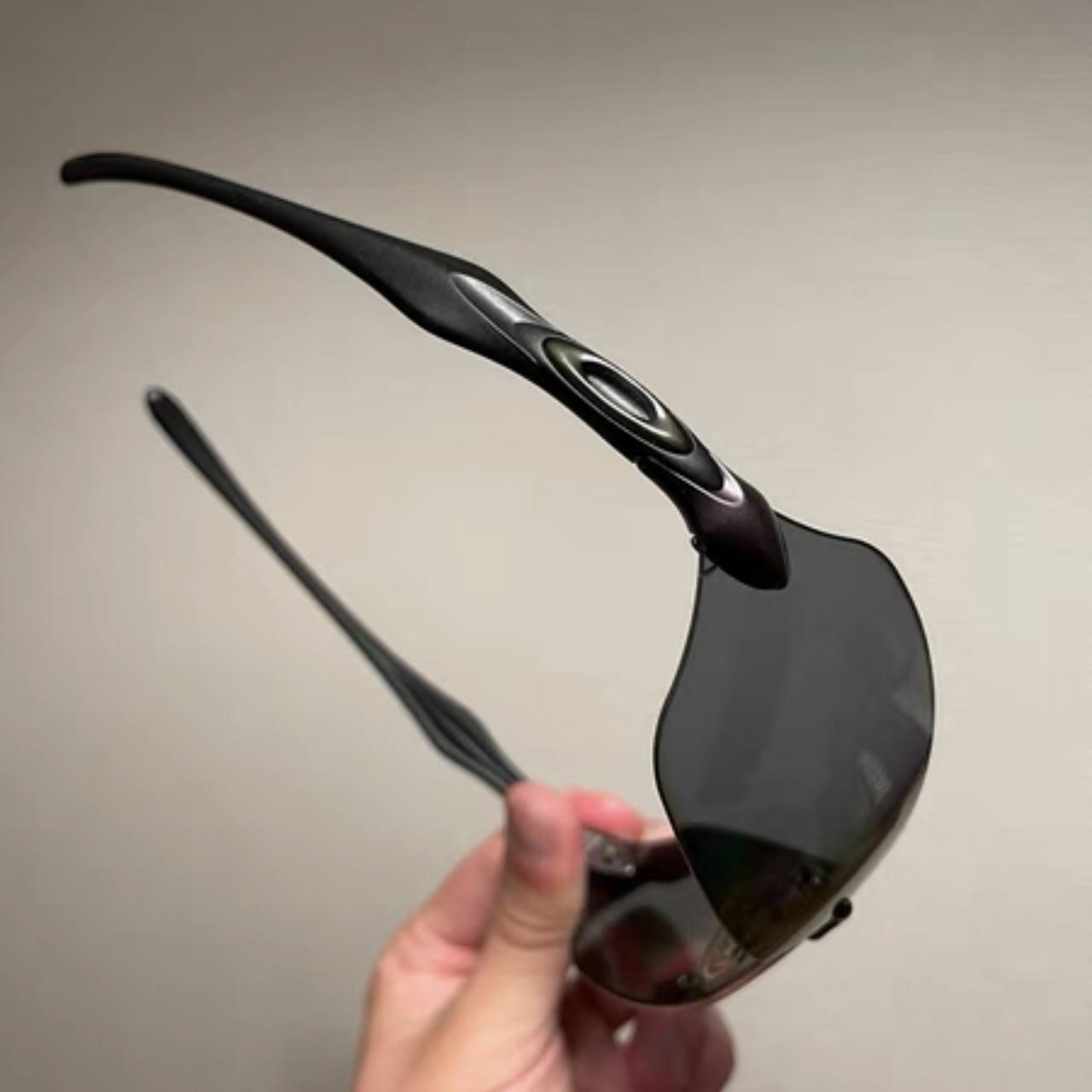 OAKLEY サングラス DARTBOARD USA製 Polished オークリー 旧モデル 商品情報
