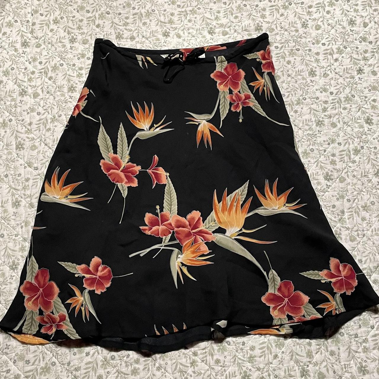 Tommy Bahamas Floral Skirt 💐 Perfect For Back To... - Depop