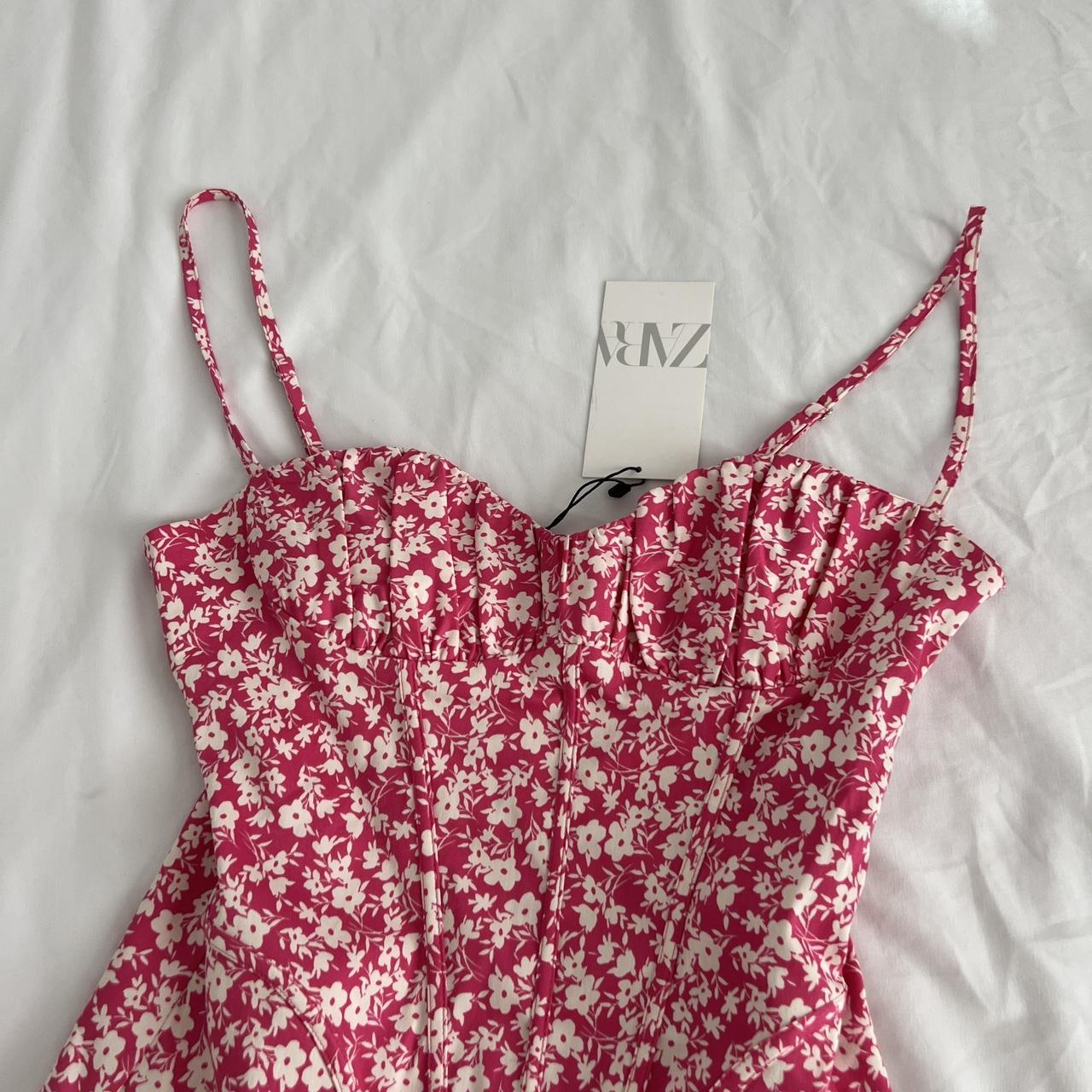 Zara bodysuit Size small Color: floral print - Depop