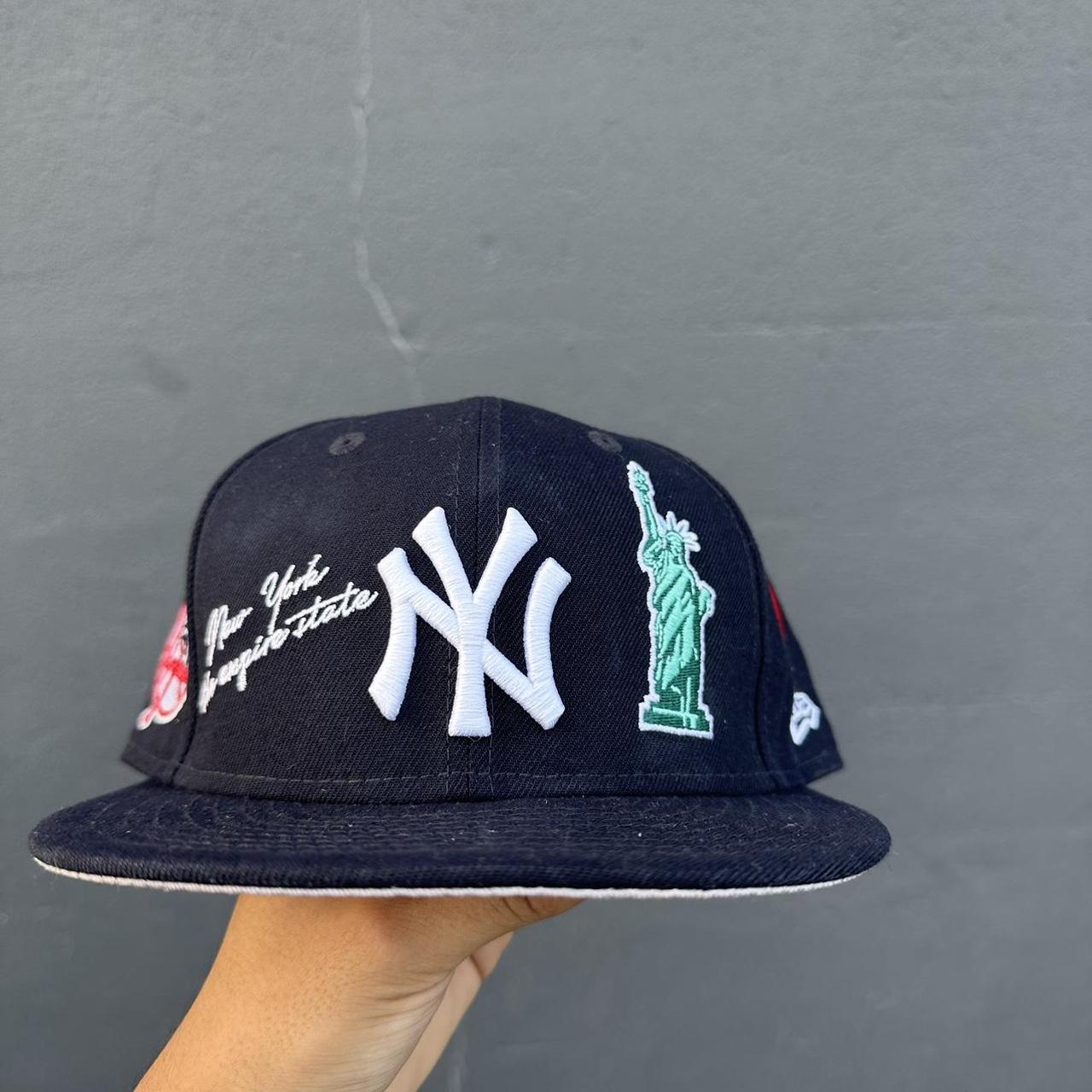 RARE Vintage 90s New York Yankees fitted hat Size 7 - Depop