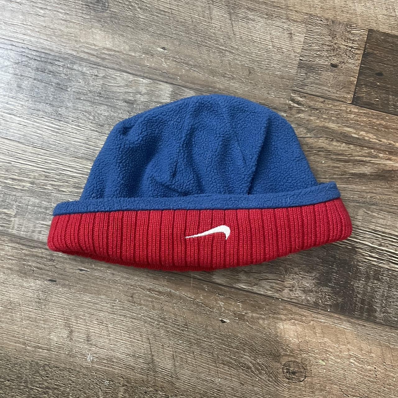 Red nike clearance beanie