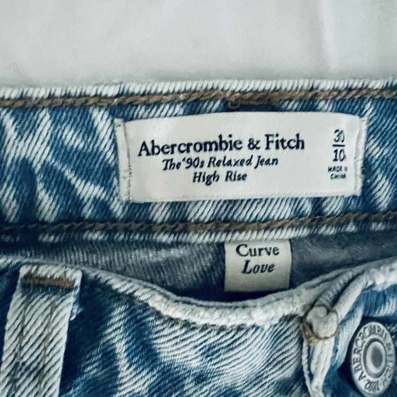 “Viral” Abercrombie and Fitch Curve love 90s relaxed... - Depop