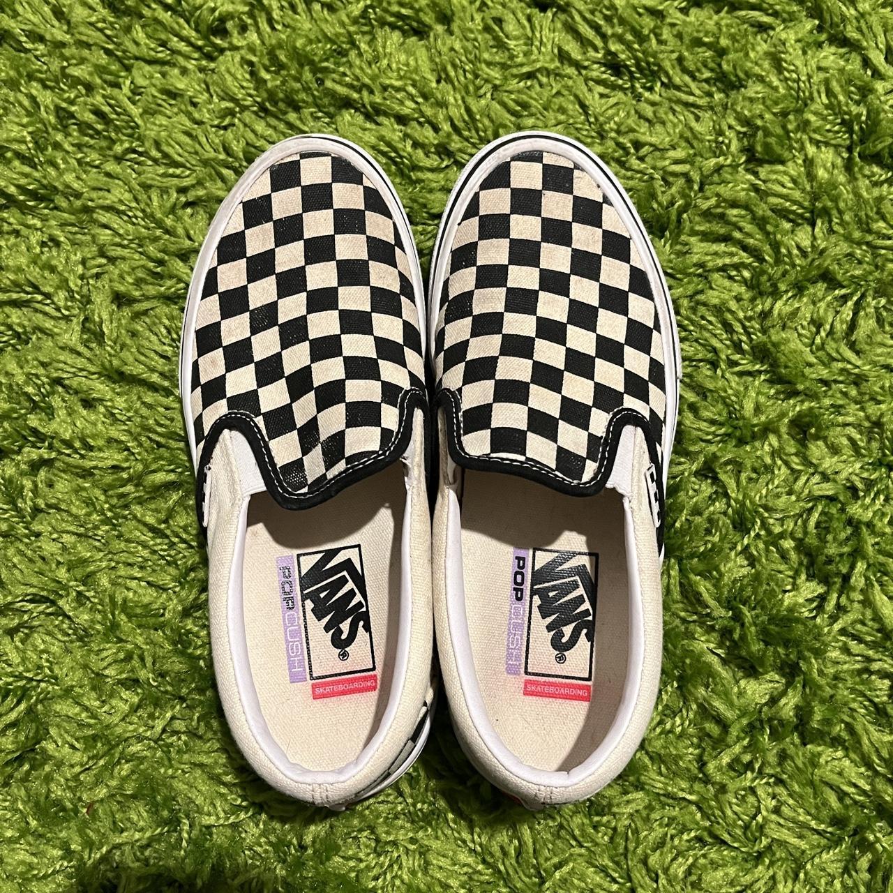 vans canvas checkered