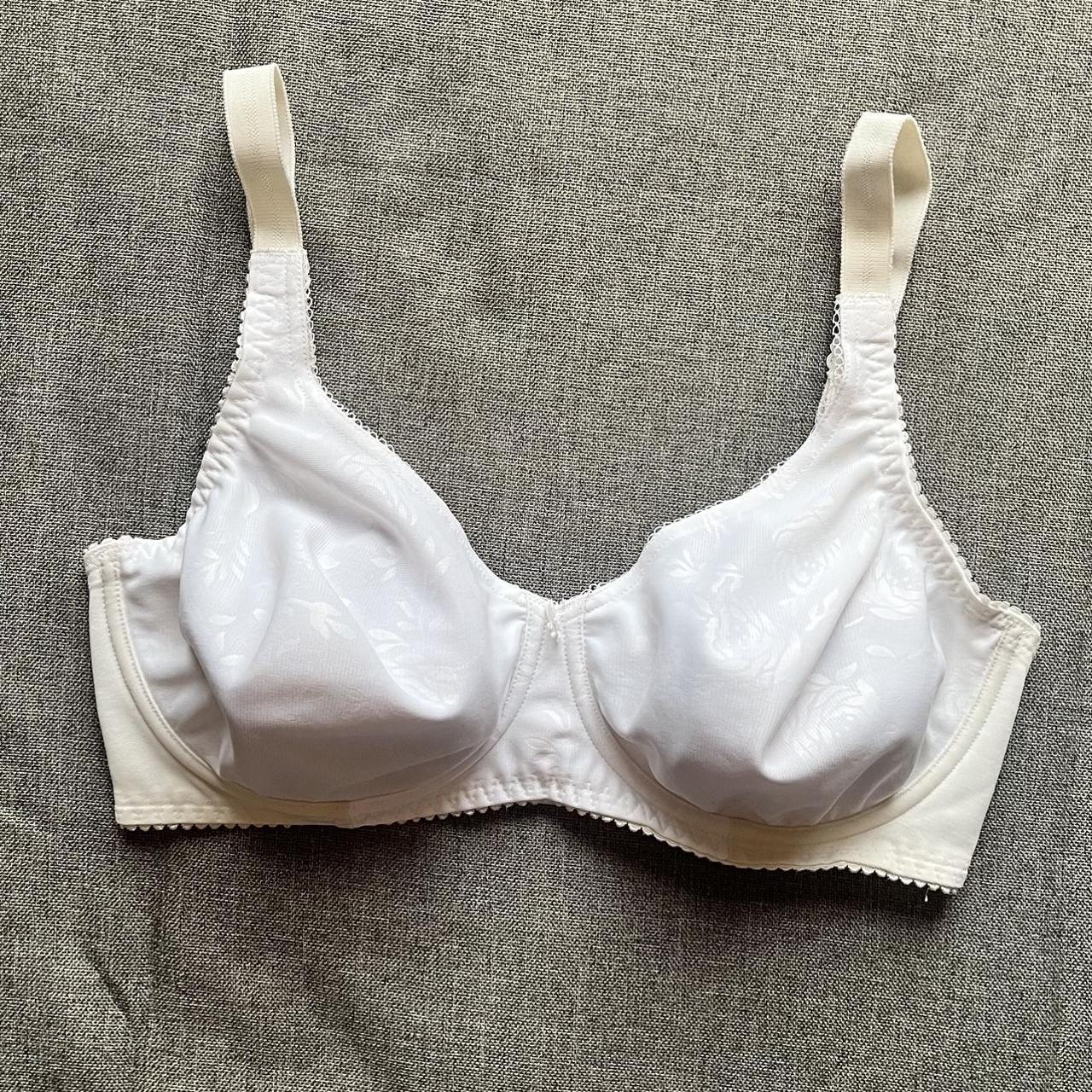 FormFit Pearly Sweater Girl Bra -style 275- - fits... - Depop