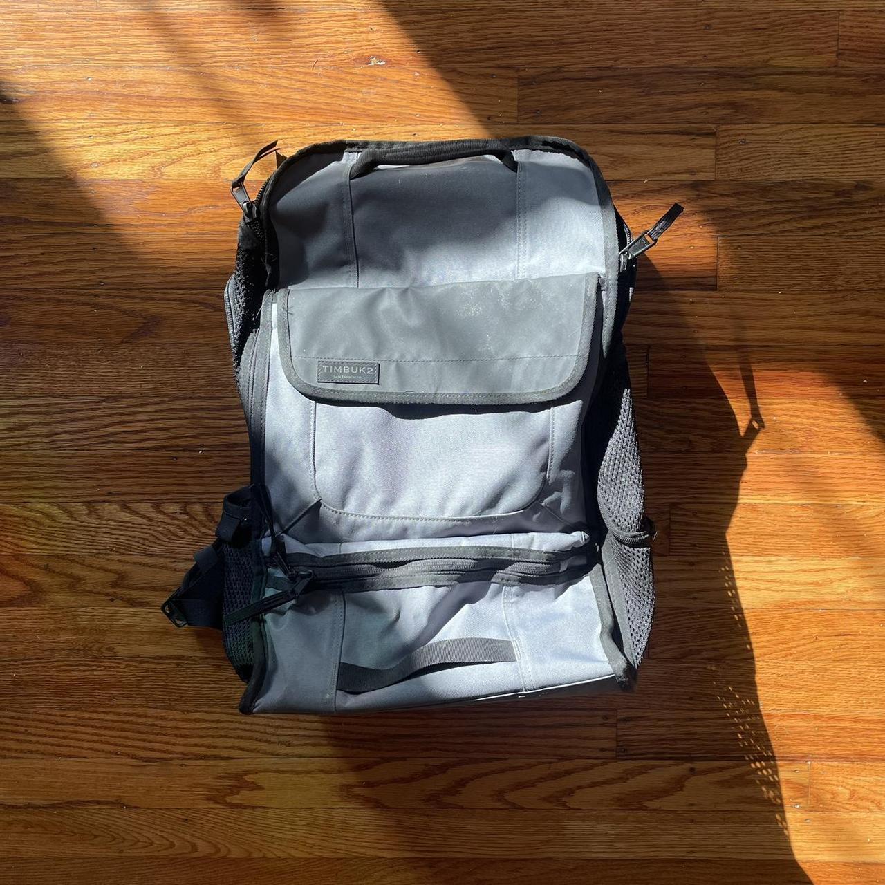 Timbuk2 pet outlet carrier