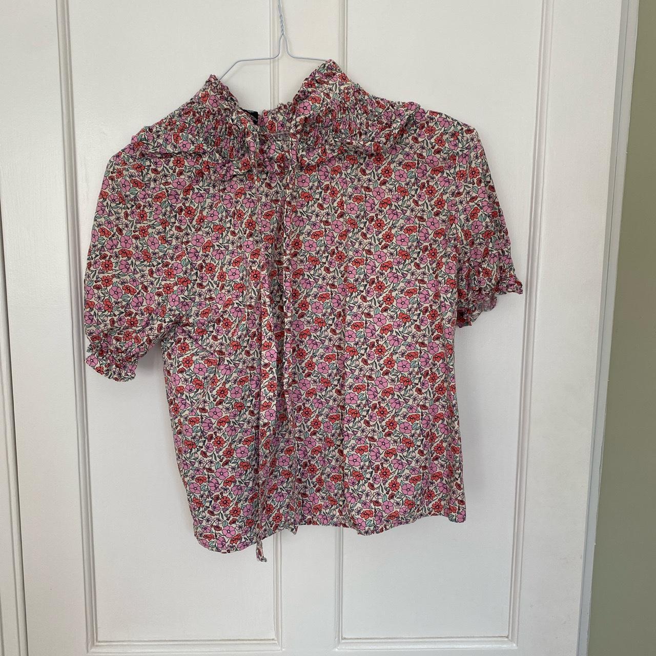 Zara floral puff sleeve top with high neck and tie back - Depop