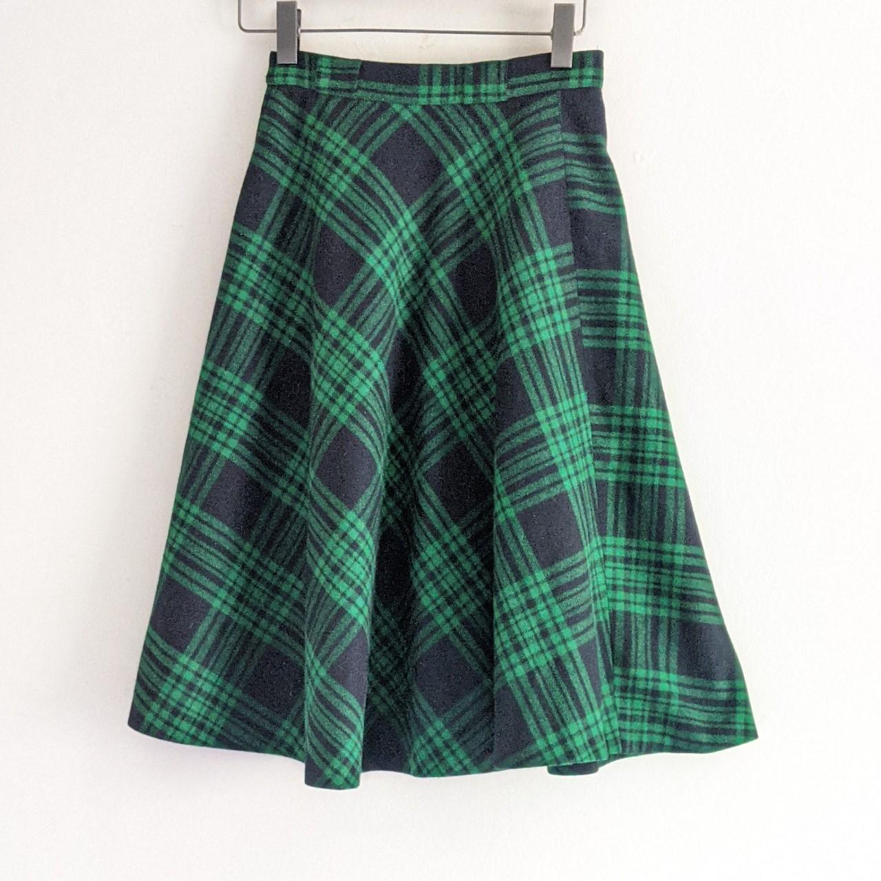 Women's Green and Black Skirt | Depop