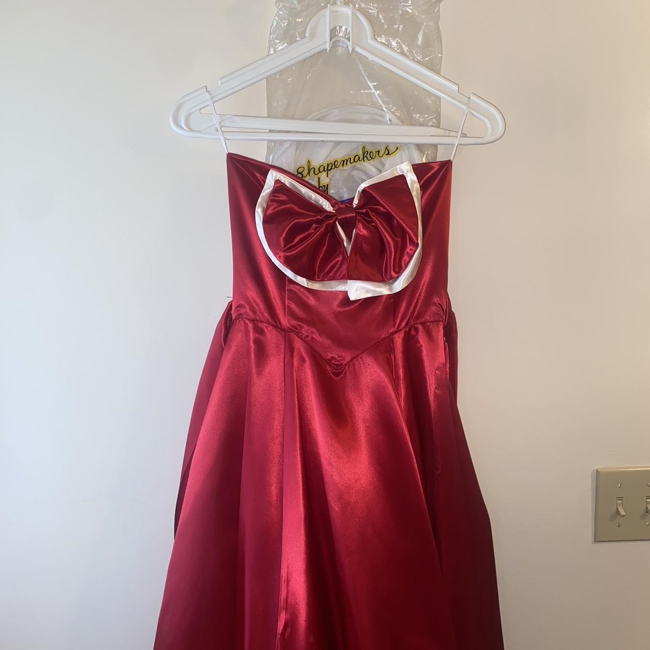 Gunne Sax Women's Red Dress | Depop